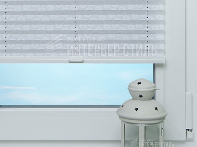 Новелла белый